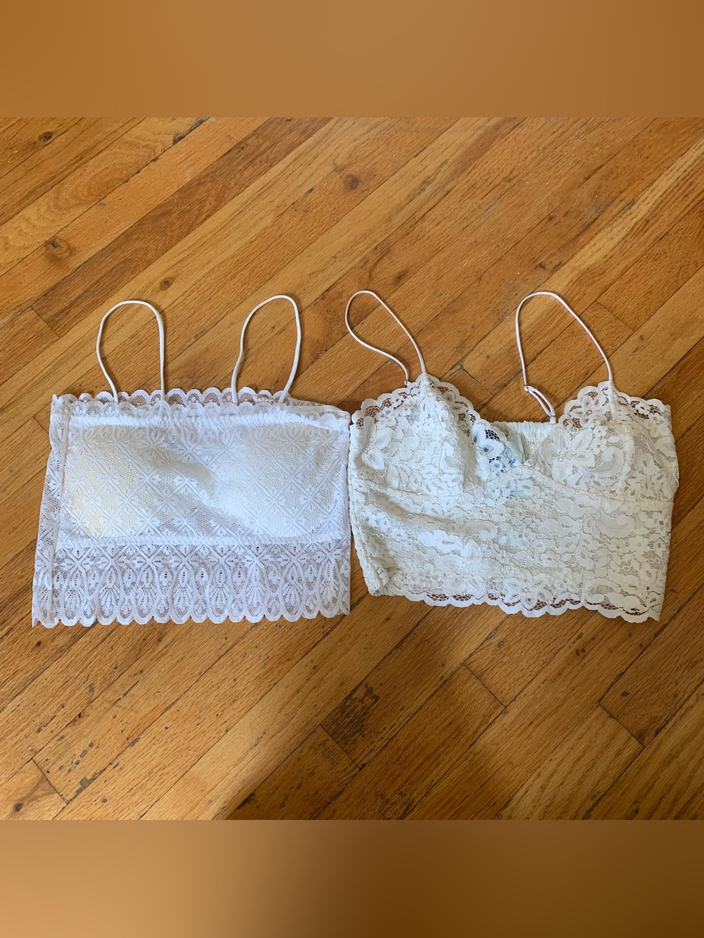 White lace crop top bundle size XS